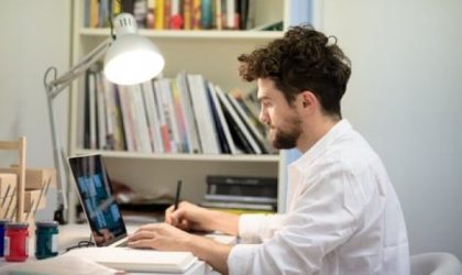 Analyzing the Growth of E-Commerce in the Region